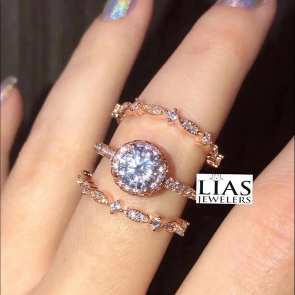 New 18k rose gold wedding ring set - Picture 3 of 4